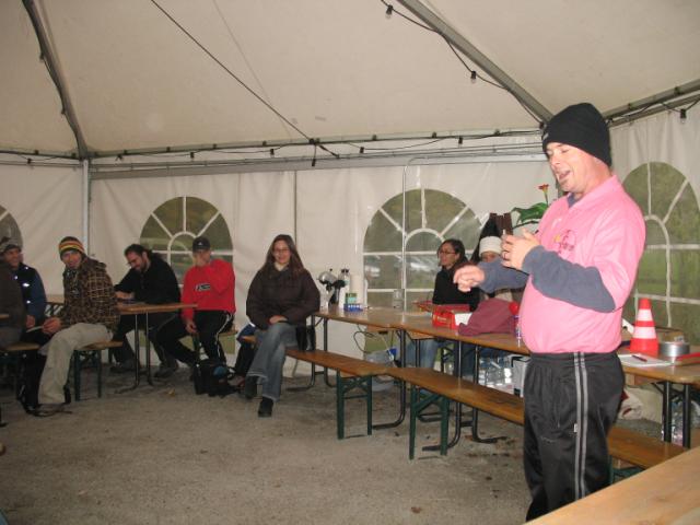 IMG_6981.jpg - MC Dan rap't uns was vor.